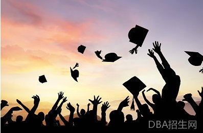 在职博士考试每年在什么时间进行